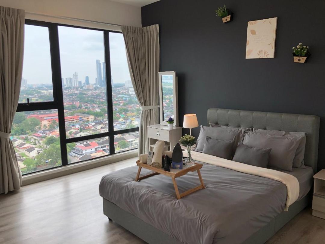 Apartamento Southkey Mosaic By Antlerzone Johor Bahru Exterior foto