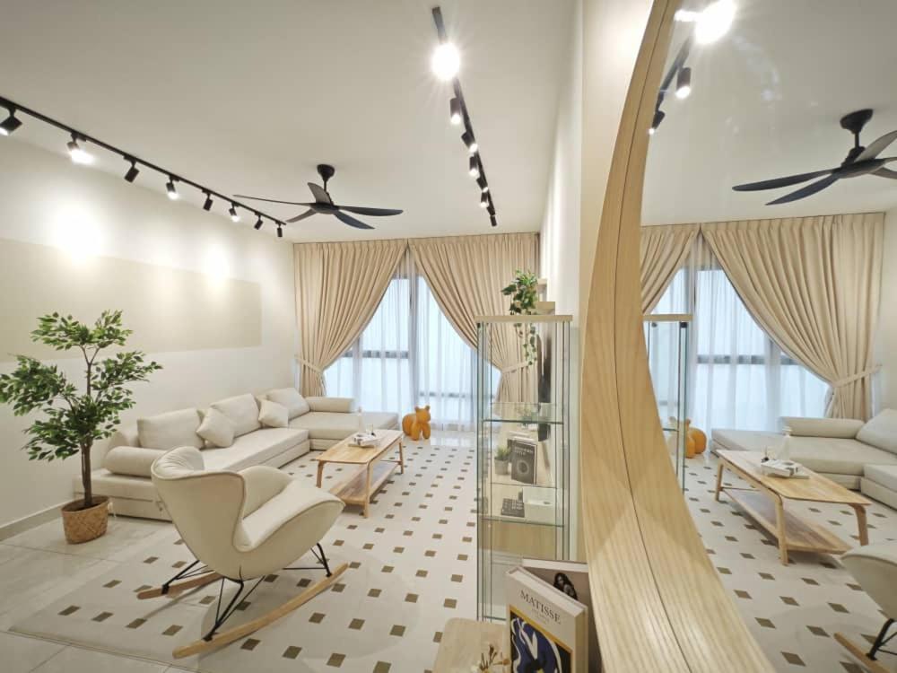 Apartamento Southkey Mosaic By Antlerzone Johor Bahru Exterior foto